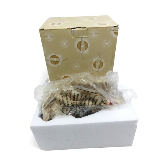 SARAHS ANGELS Musical Figurine Angel with Red Cardinal Bird 2011 Boxed - Picture 7 of 10